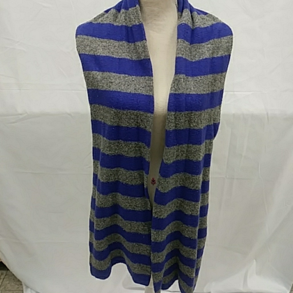 Scarf - Picture 2 of 4